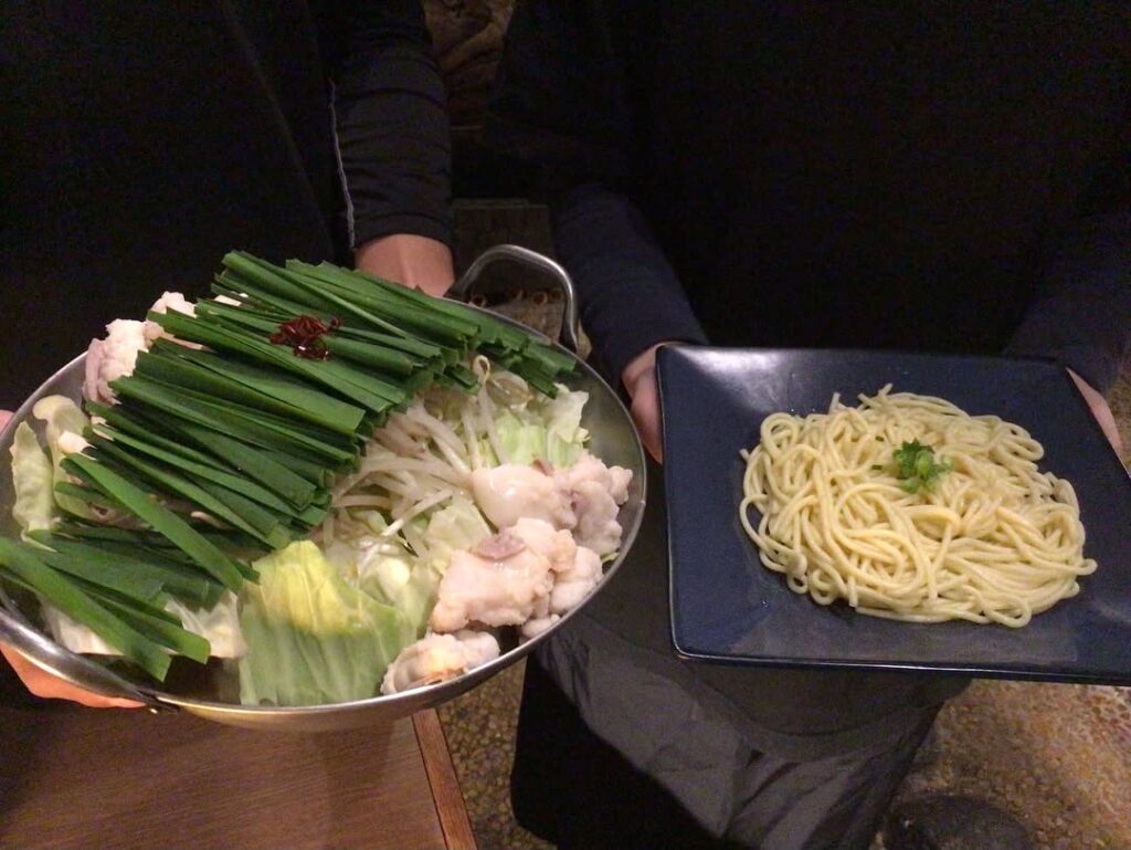 博多もつ鍋龍ちゃんぽん麺お替わり自由